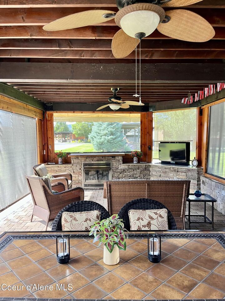 Property Photo:  32 Eagle Way  ID 83804 