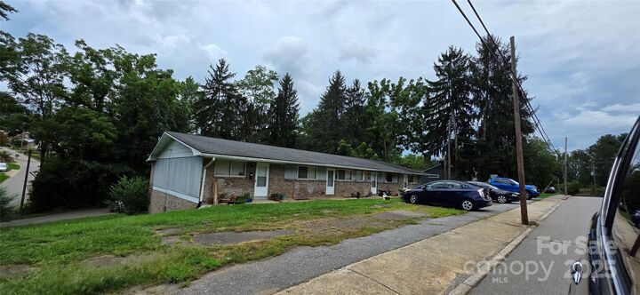 Property Photo:  430 N Main Street  NC 28716 