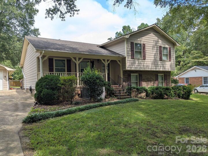 Property Photo: 105 Redcoat Drive SC 29715