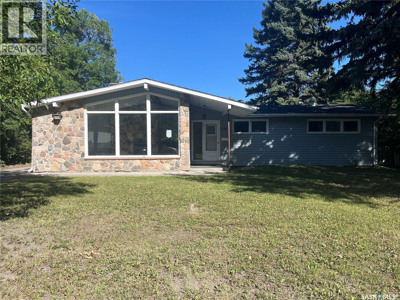 Property Photo: 133 Halifax Street N SK S4R 2W5