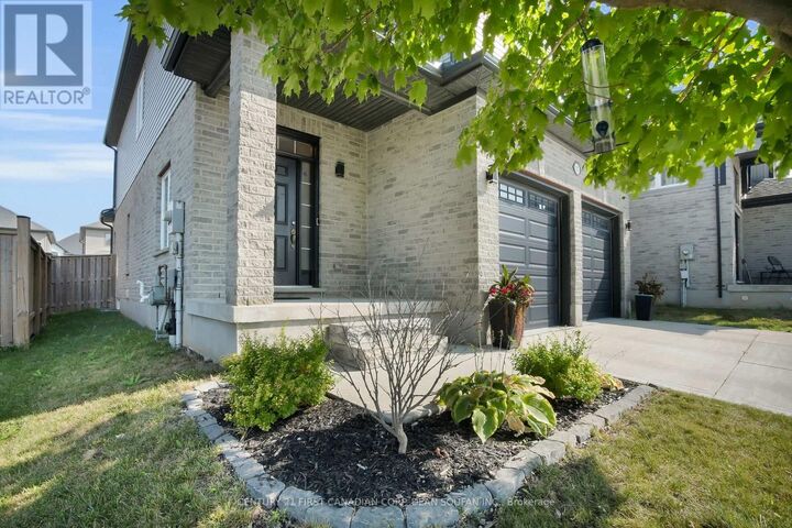 Photo de la propriété:  3560 Singleton Avenue 30  ON N6L 0C9 