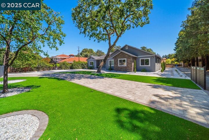 Property Photo: 100 Alderwood Rd CA 94598