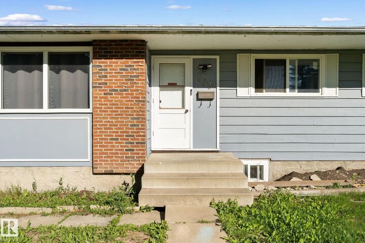 Property Photo: 363 Knottwood Road NW AB T6K 2G4