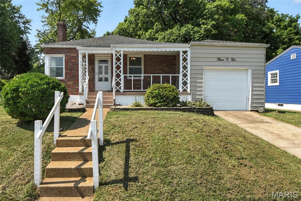 Property Photo: 302 Waller Avenue MO 63125
