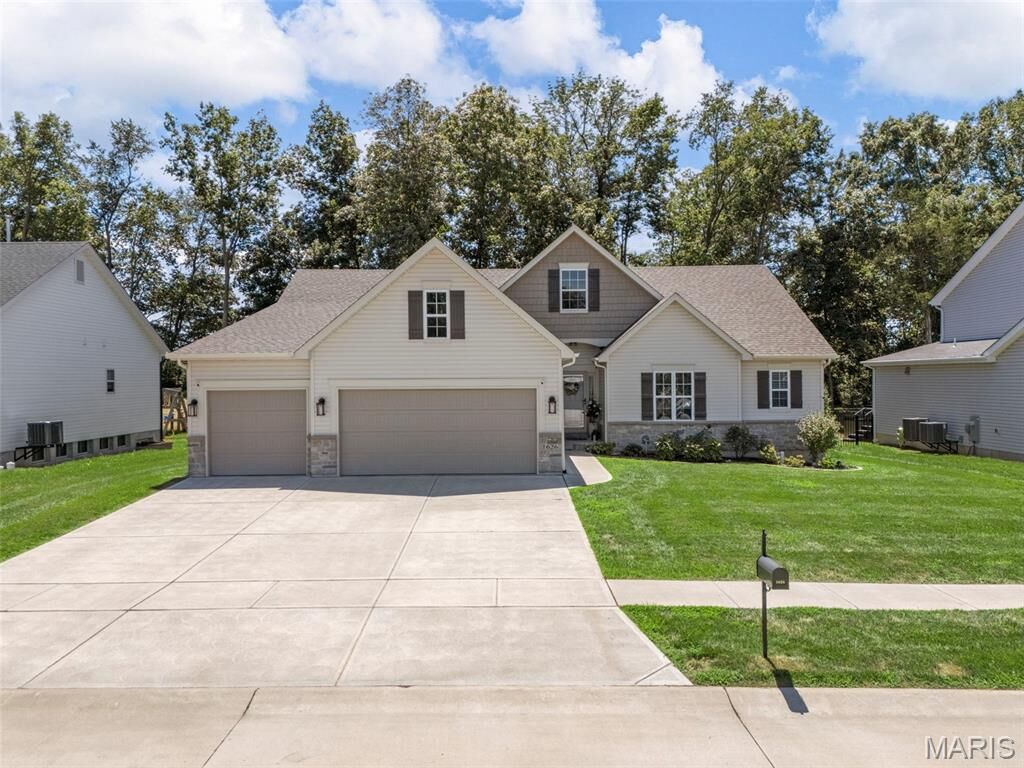 Property Photo:  1626 Westlake Court  MO 63069 