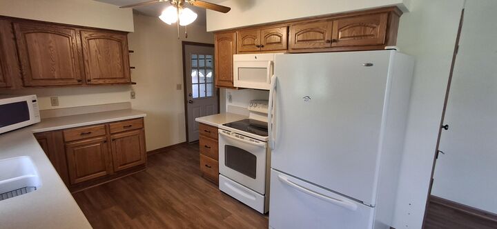 Property Photo:  214 Hart St  WI 53094 