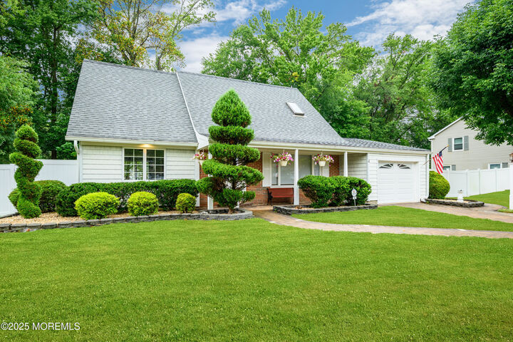 Property Photo:  4 Maxwell Lane  NJ 07726 