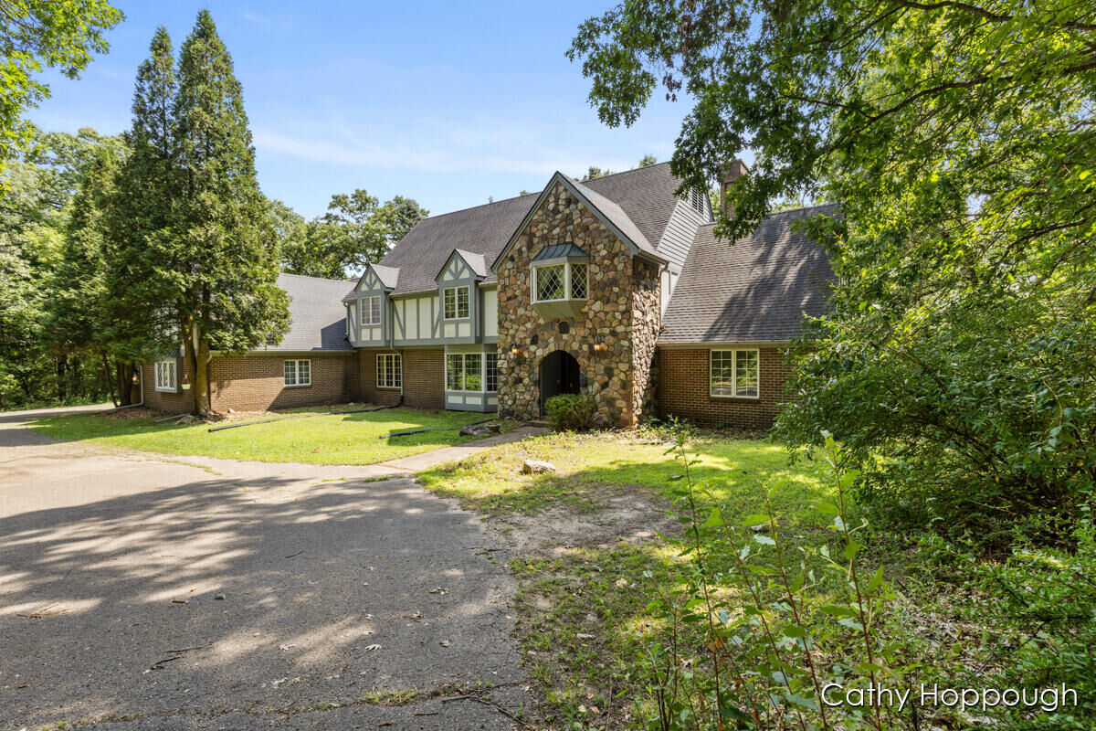Property Photo: 735 Prairie Creek Road MI 48846