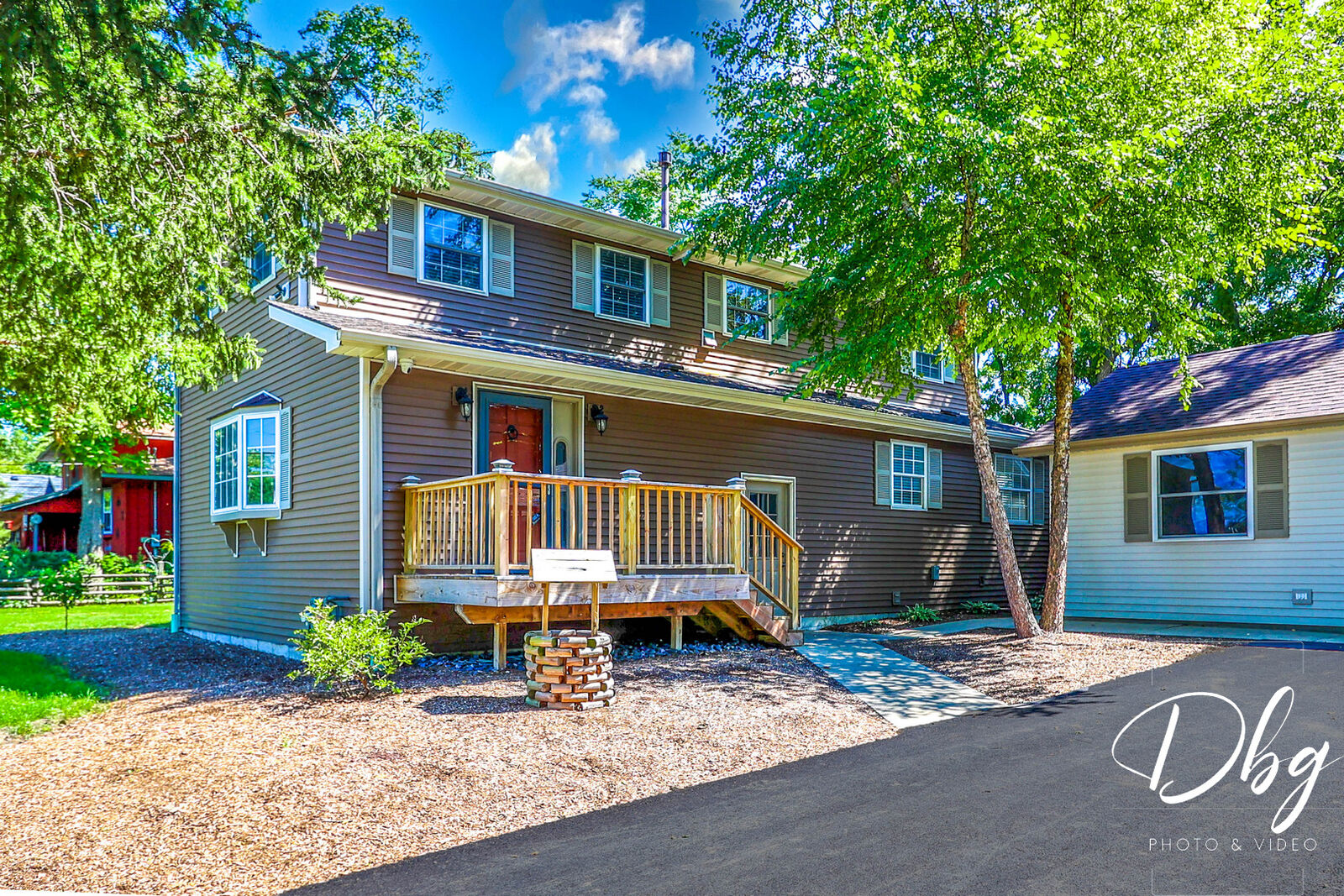 Property Photo: 25721 W Lakeview Avenue IL 60084