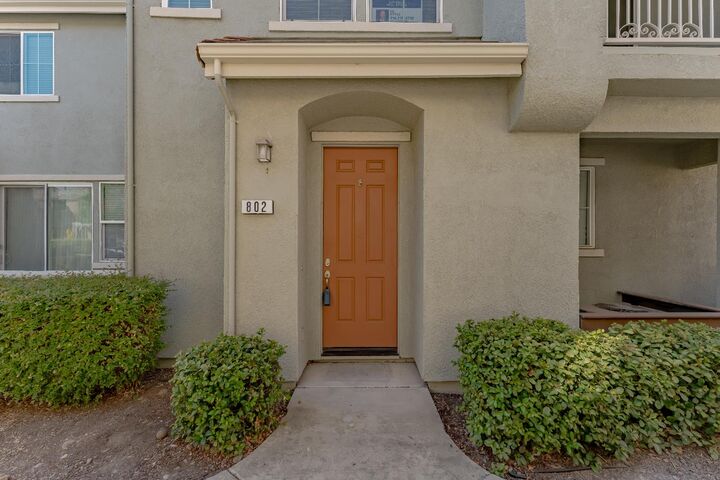 Property Photo: 802 Dante Circle CA 95678