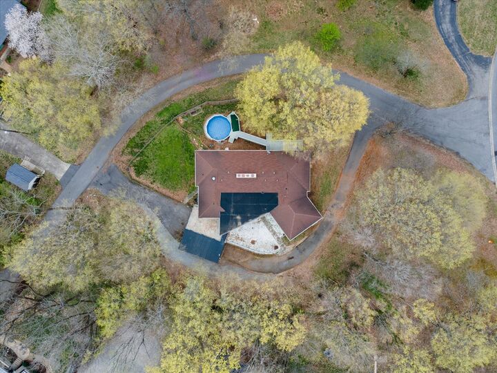 Property Photo: 276 E Porters Bluff Rd E TN 37040