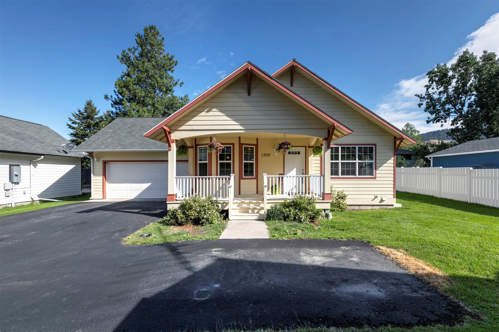Property Photo: 1306 Lily Court MT 59802