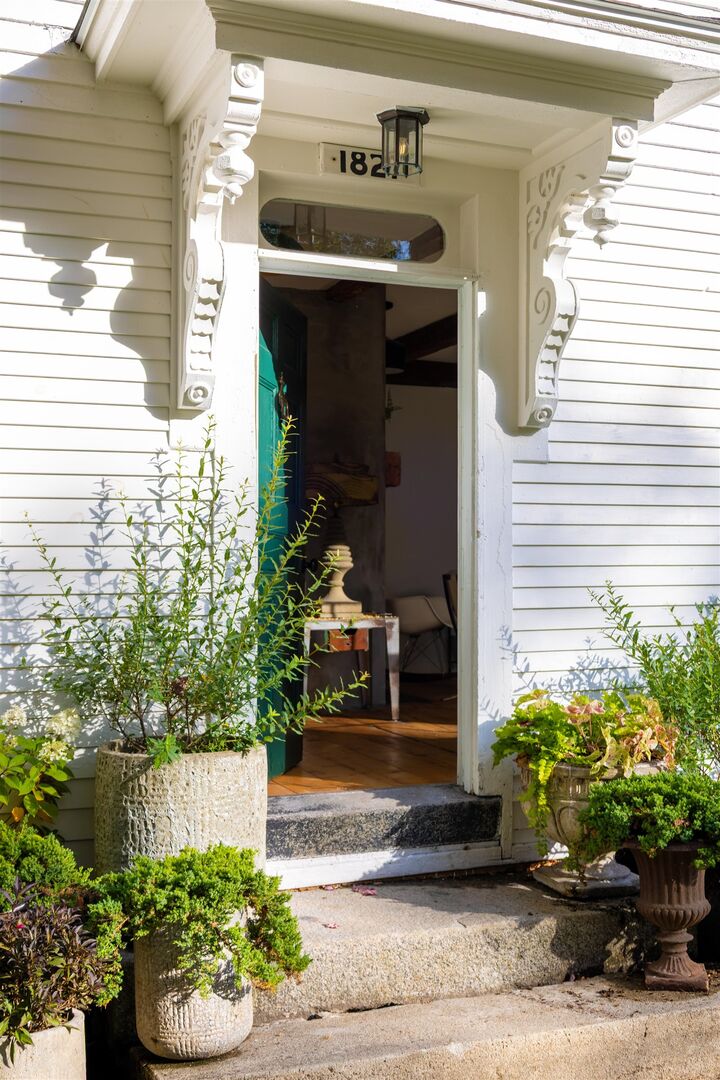 Property Photo:  659 N Sandwich Road  NH 03227 