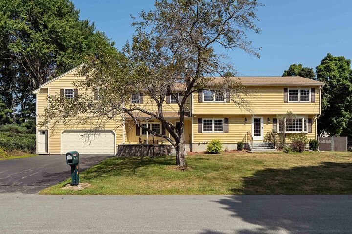 Property Photo:  21 Garrison Road  NH 03079 