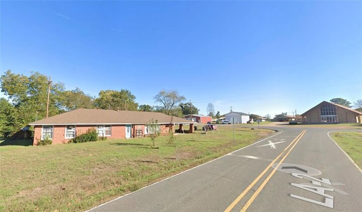 Property Photo: 5757 Highway 2 LA 71071