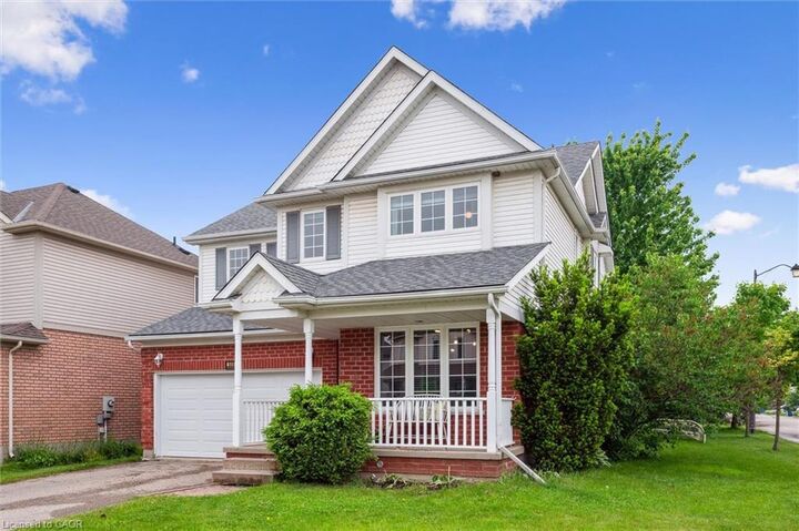 Property Photo:  606 Eastbridge Boulevard  ON N2K 4H4 