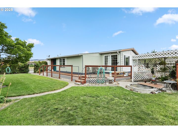 618 D St  Dallesport WA 98617 photo