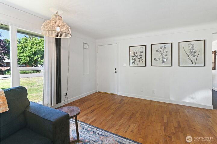 Property Photo:  4709  14th Avenue SE  WA 98503 