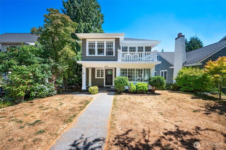 Property Photo:  5220  18th Avenue NE  WA 98105 