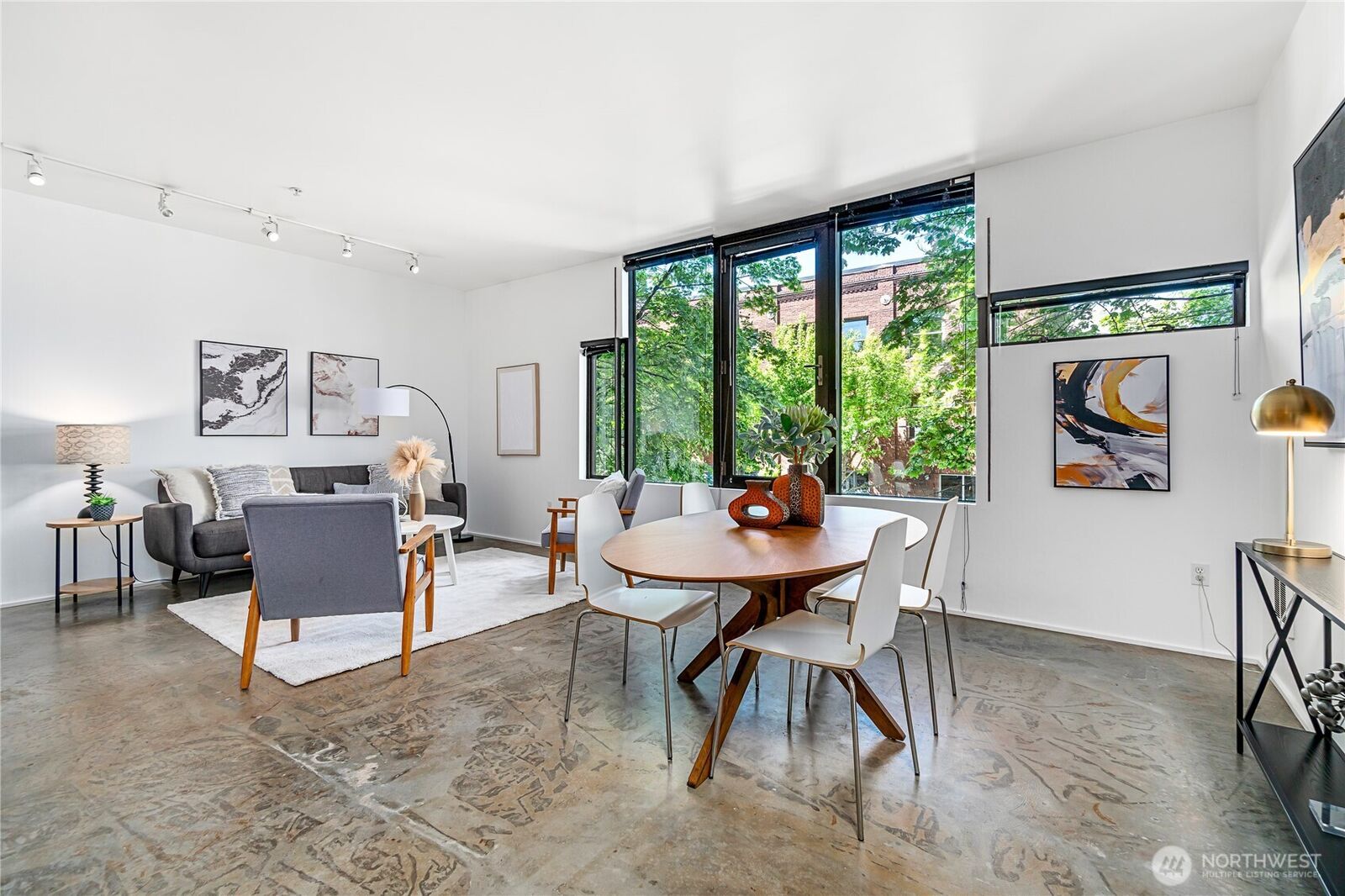 Property Photo:  1111 E Pike Street 203  WA 98122 