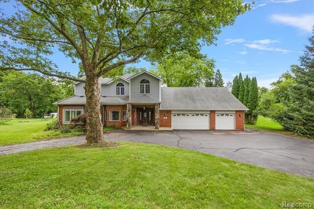 Property Photo: 28028 Alycekay Street MI 48334