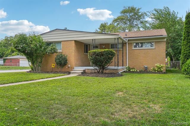 Property Photo: 24201 Seneca Street MI 48237