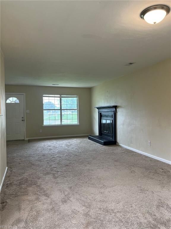 Property Photo: 2 Sunbriar Way VA 23666
