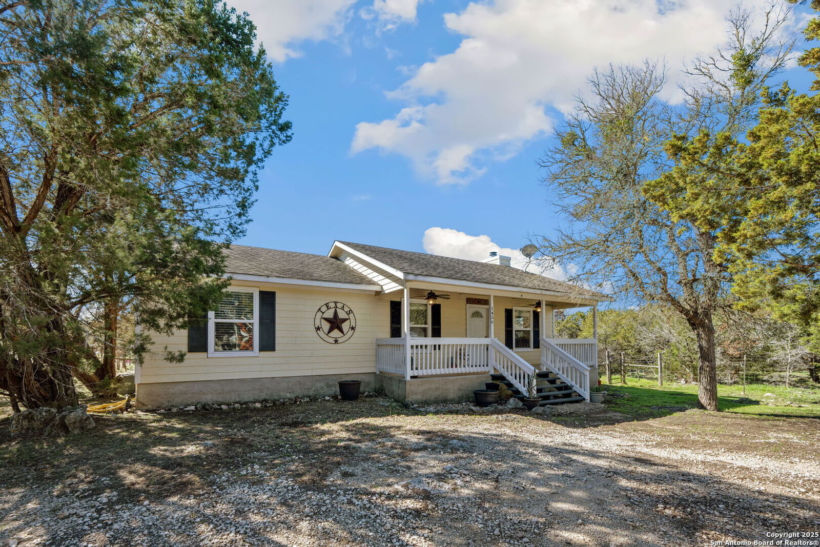 Property Photo:  1456 Green Meadow  TX 78070 