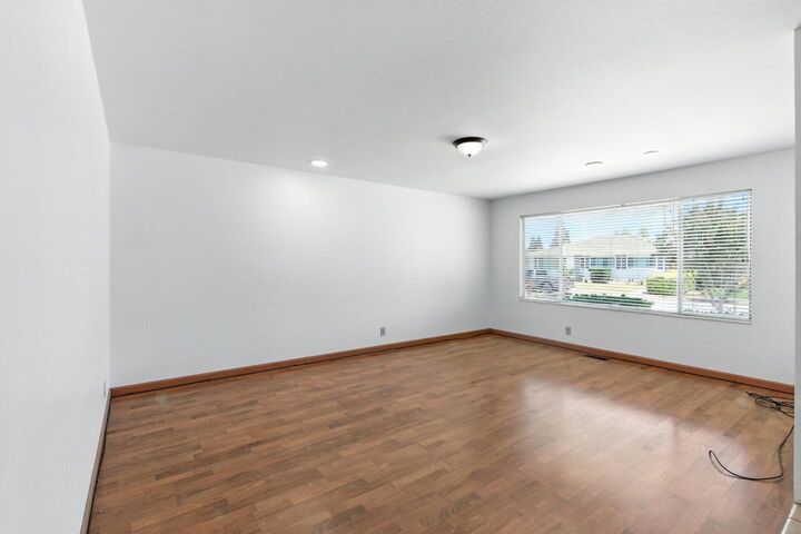 Property Photo:  790 Gary Street  CA 95020 