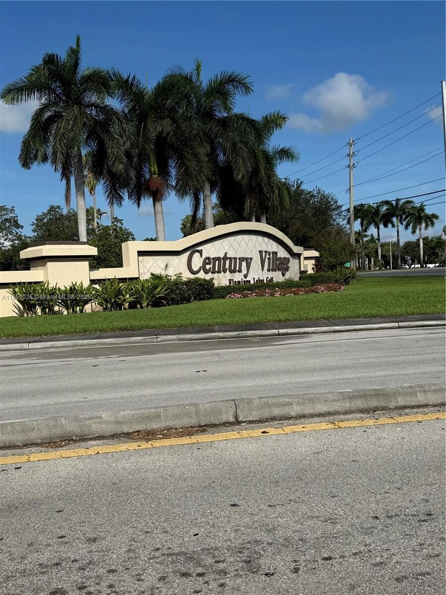 Property Photo: 1401 SW 135th Ter 105H FL 33027