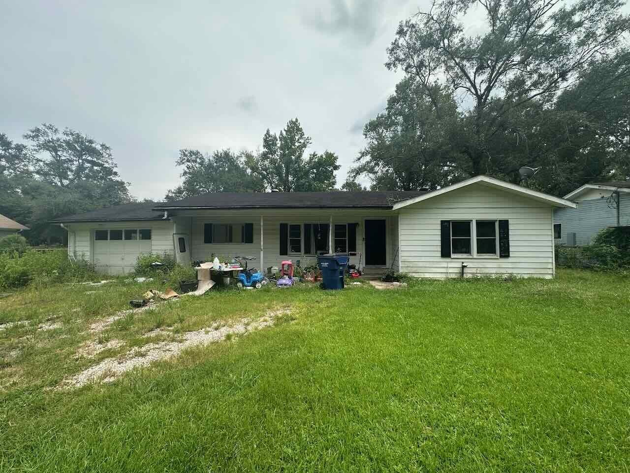 Property Photo: 1110 Marshall TX 77656