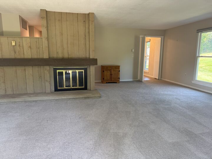 Property Photo: 120 Mallard Drive 120 CT 06001