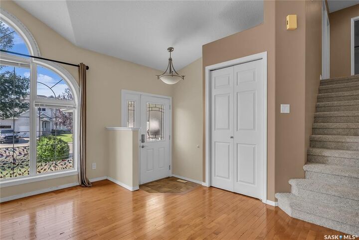 Property Photo: 730 Chotem Crescent SK S7N 4P1