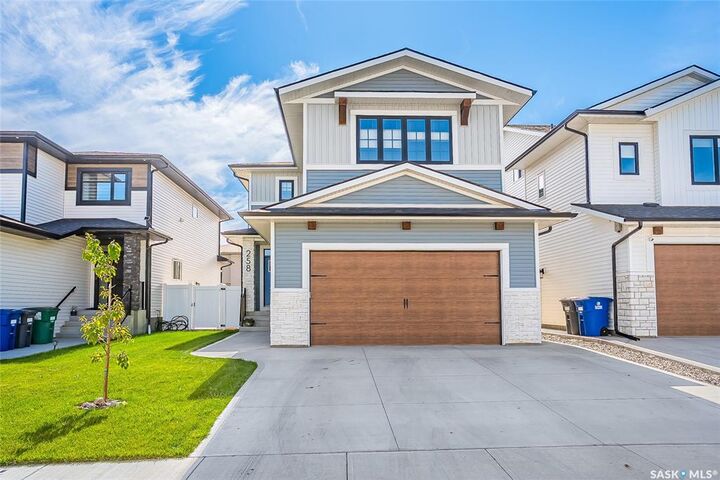 Property Photo:  258 Prasad Manor  SK S7V 1L4 