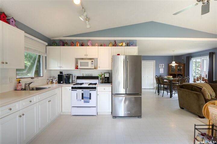 Property Photo:  93 Sargent Crescent  SK S0H 3P0 