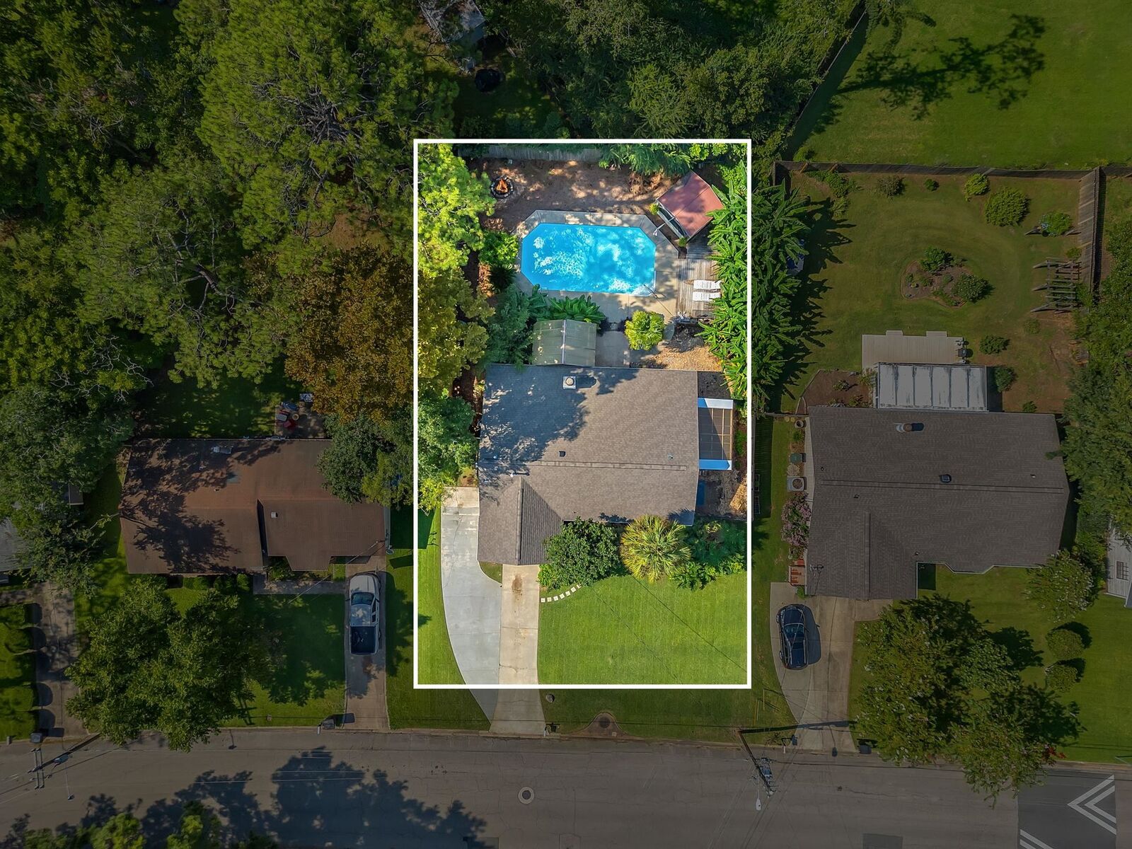 Property Photo: 2713 Vassar Road FL 32309
