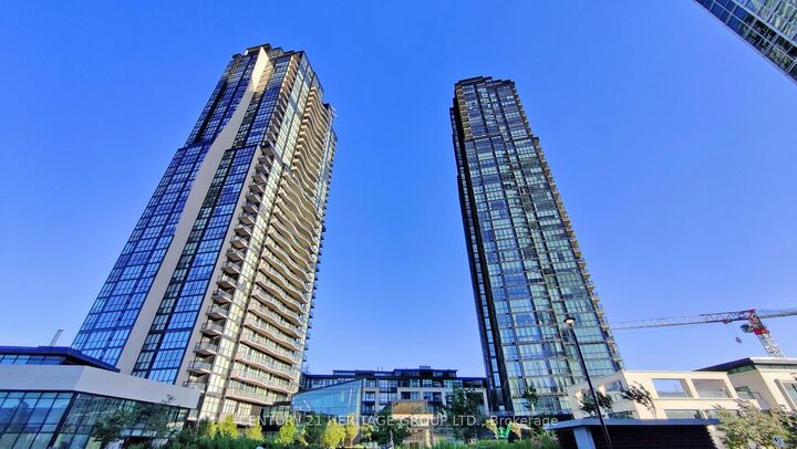 Photo de la propriété:  2910 Highway 7 Road W 405  ON L4K 0H8 