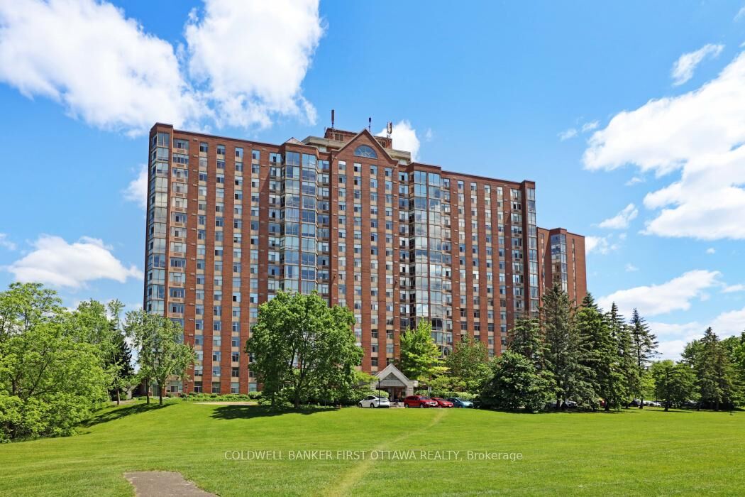 Property Photo: 2759 Carousel Crescent 407 ON K1T 2N5