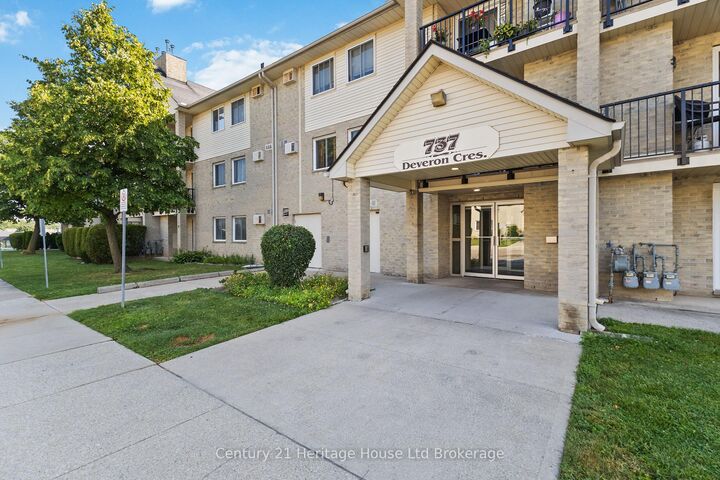 Property Photo: 737 Deveron Crescent 217 ON N5Z 4X9