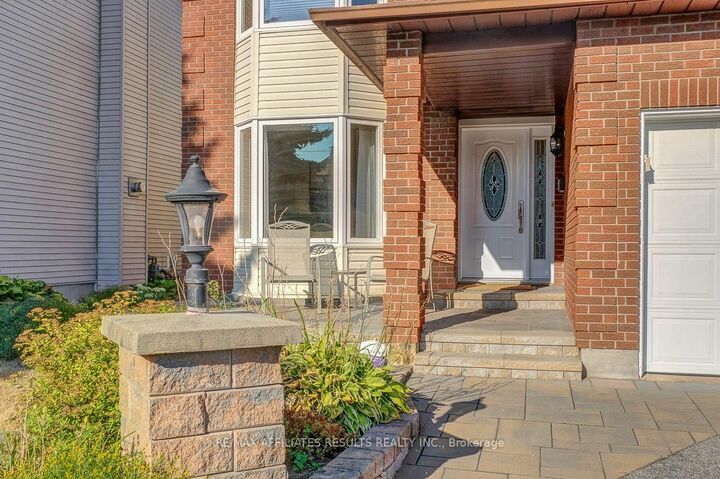 Property Photo: 68 Pheasant Run Drive ON K2J 2R4