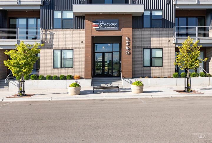 Property Photo:  4340 E Haystack St 102  ID 83716 