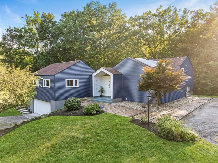 785 Old Woods Road  Columbus OH 43235 photo