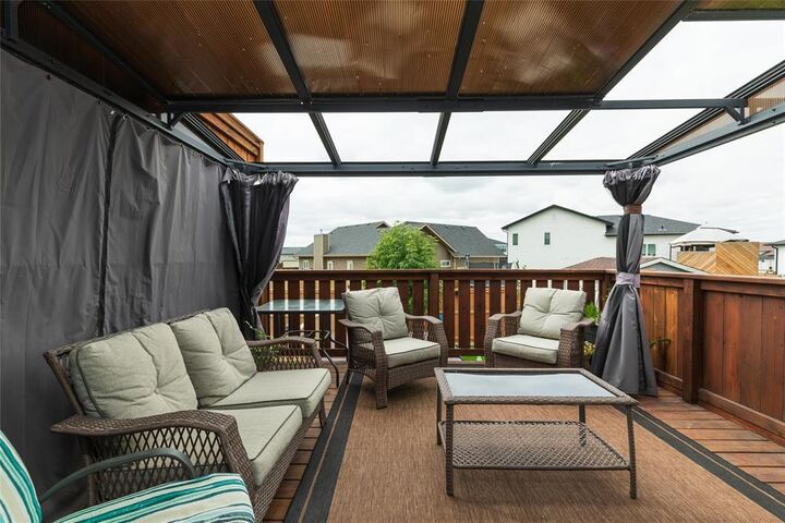 Property Photo:  54 Parkhill Crescent  MB R5G 0Z4 