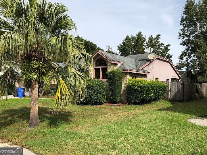 Property Photo: 1006 N Magee Creek Court FL 32765