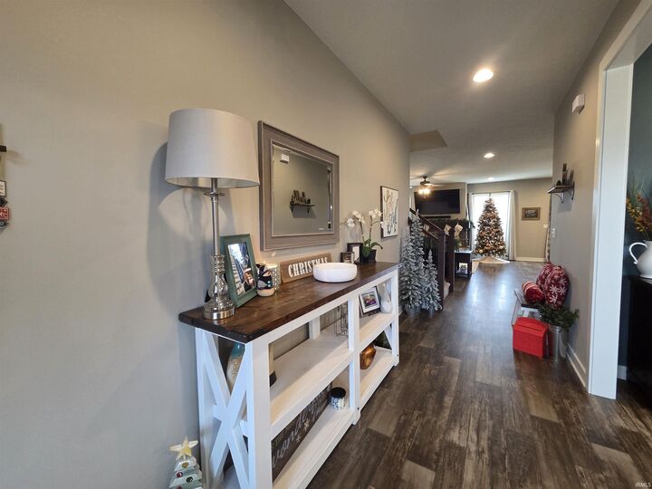 Property Photo:  5430 Bloomsbury Court  IN 47630 