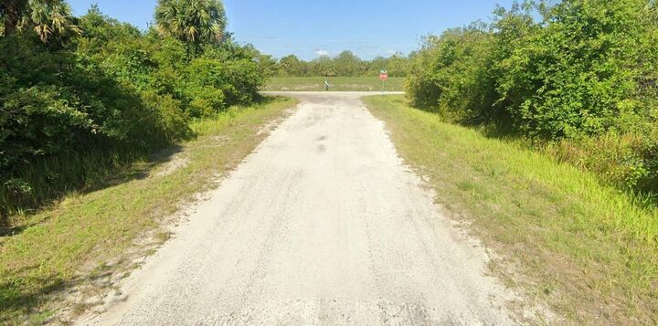 Property Photo: 879 Merry Street SW FL 32908