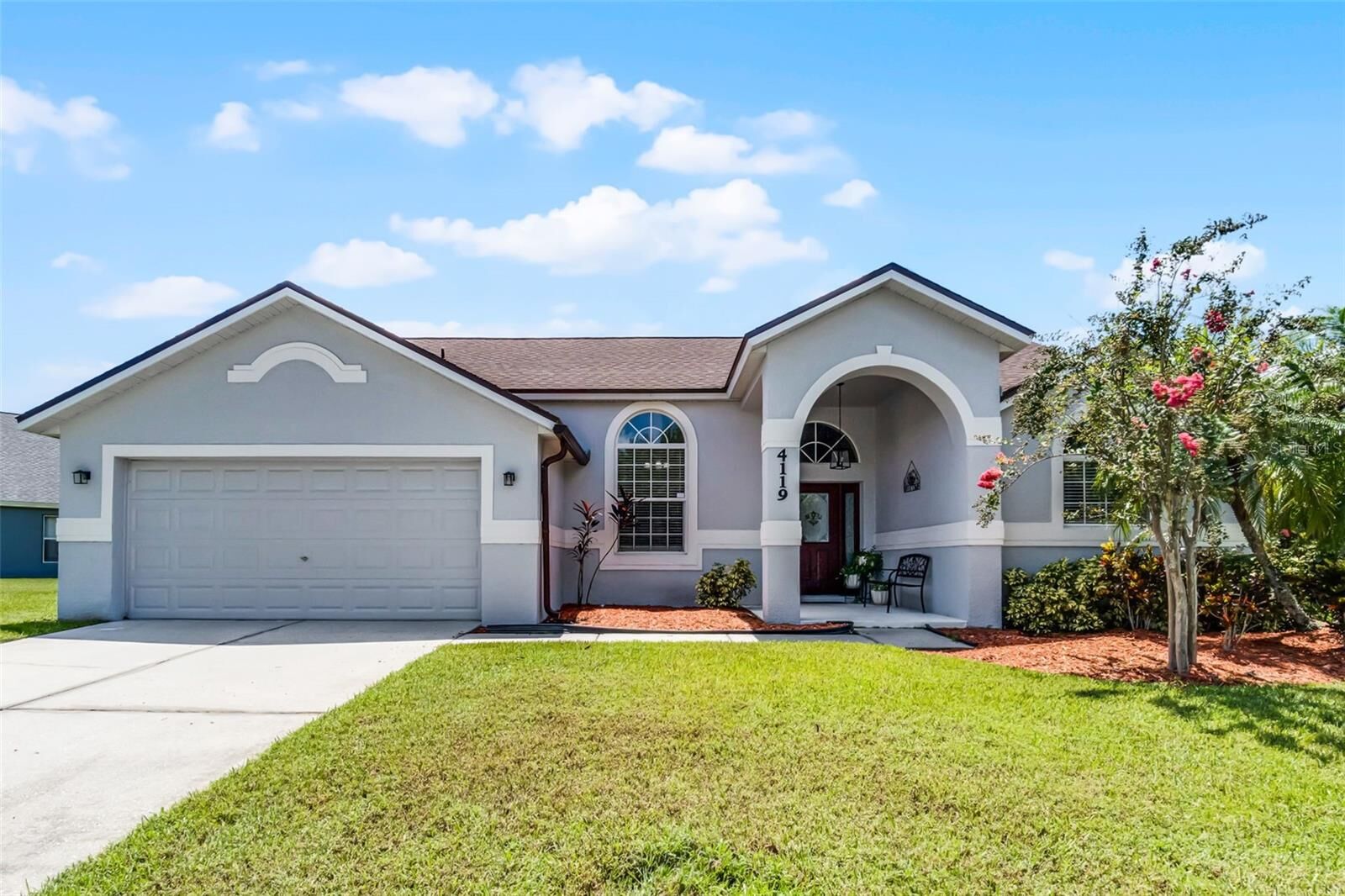 Property Photo:  4119 Maidu Court  FL 34772 