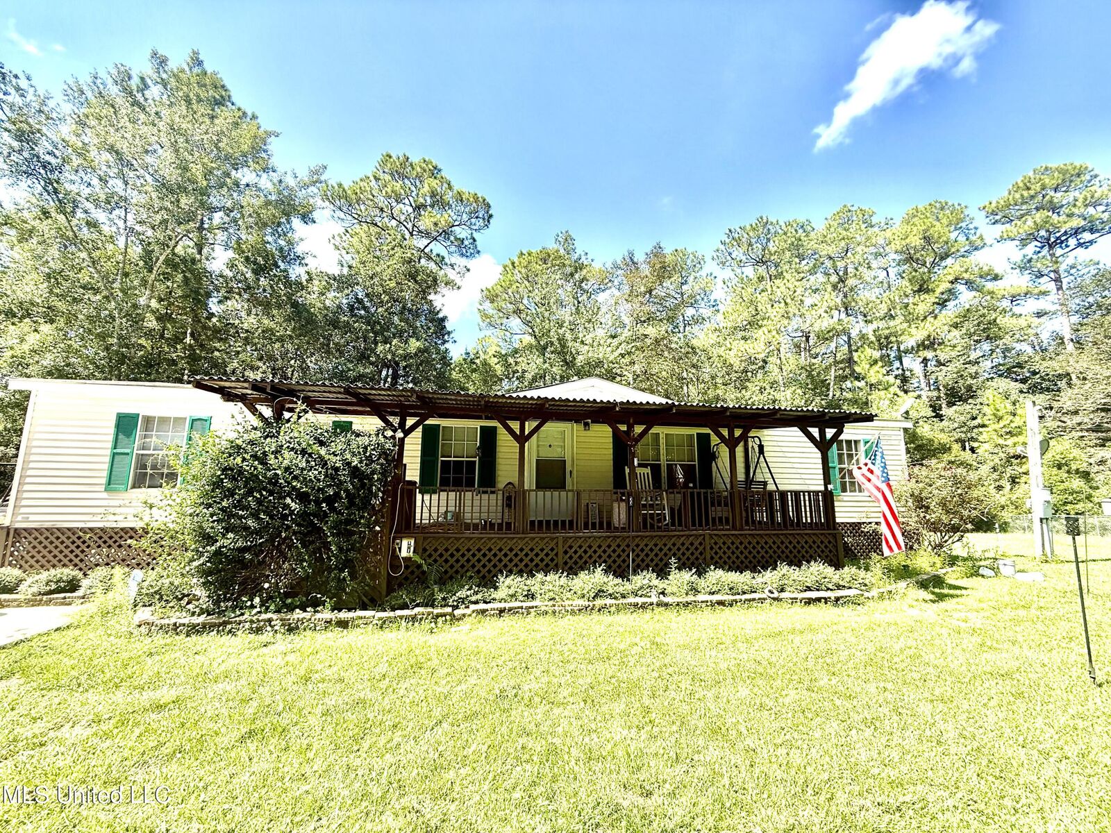 Property Photo:  7853 Petunia Road  MS 39553 