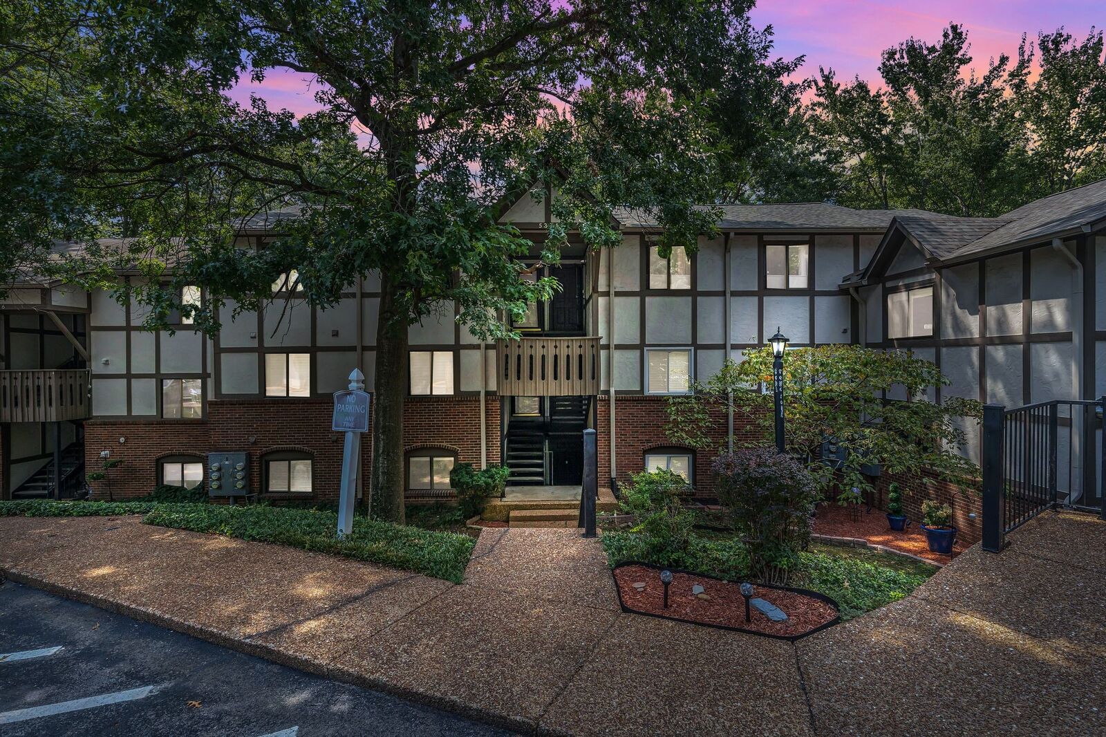 Property Photo: 5304 Edmondson Pike 1 TN 37211