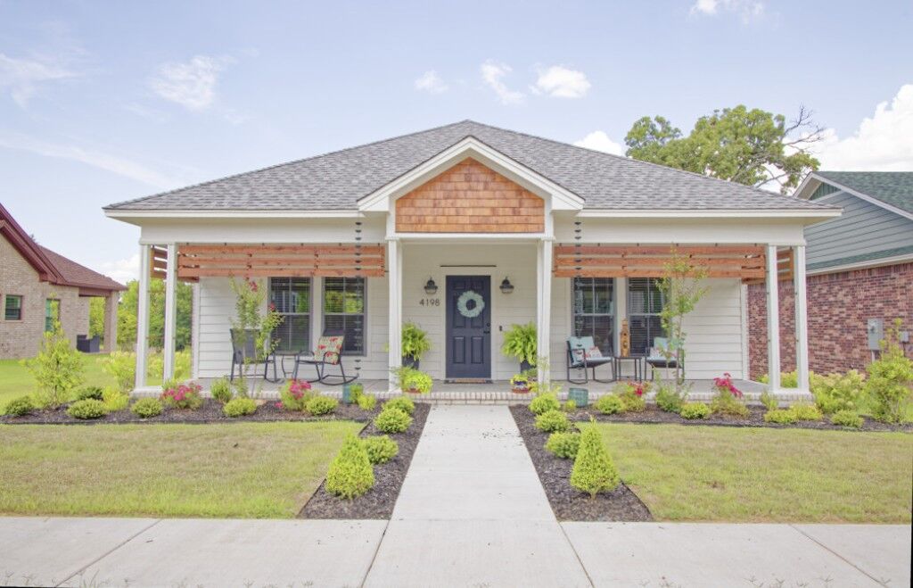 Property Photo: 4198 W Winter Evening Place AR 72704